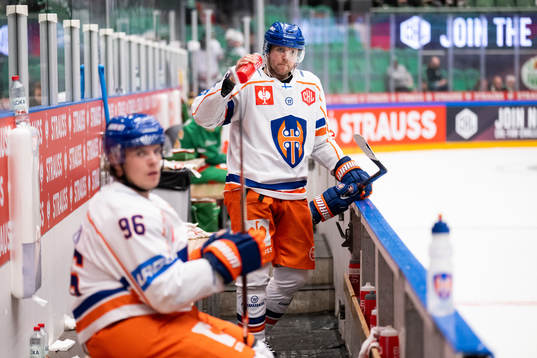 Sami Moilanen and Valtteri Kemiläinen of Tappara looks