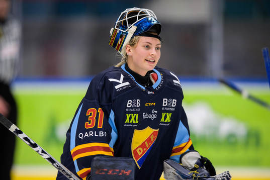 Djurgårdens målvakt Ida Boman jublar