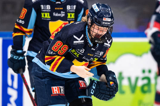 Djurgårdens Nicole Hall har ont