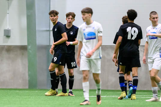 FC Köpenhamns Amin Chiakha jublar