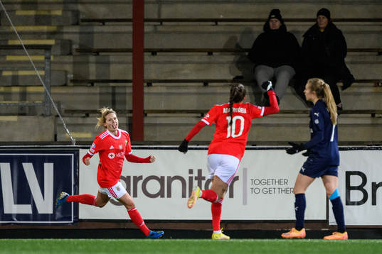 Cloé Lacasse of Benfica celebrates