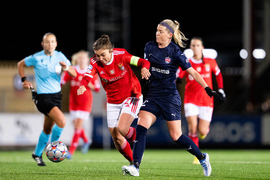 Pauleta of Benfica and Olivia Schough of Rosengård