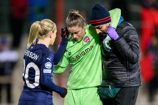 goalkeeper Teagan Micah of Rosengård in pain