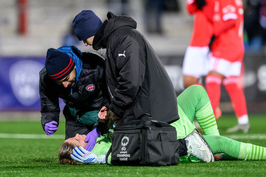 goalkeeper Teagan Micah of Rosengård in pain