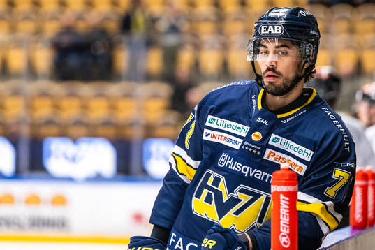 HV71s Tyler Vesel