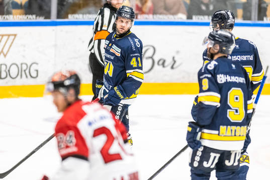 HV71s Chad Billins deppa