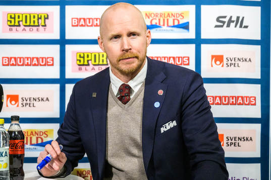 Örebros assisterande tränare Tobias Thermell
