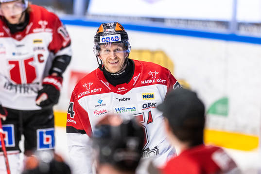 Örebros Jani Lajunen jublar