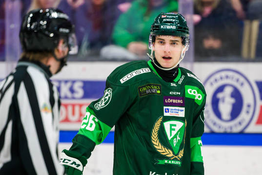 Färjestads Joel Nyström reagerar