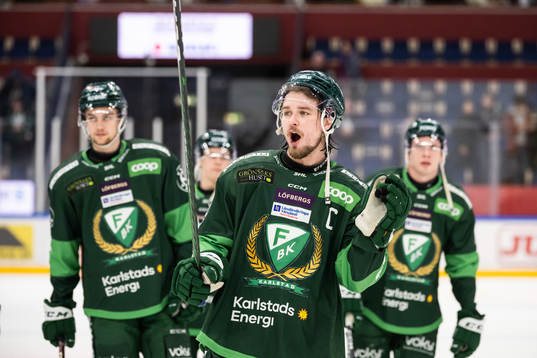Färjestads Linus Johansson jublar