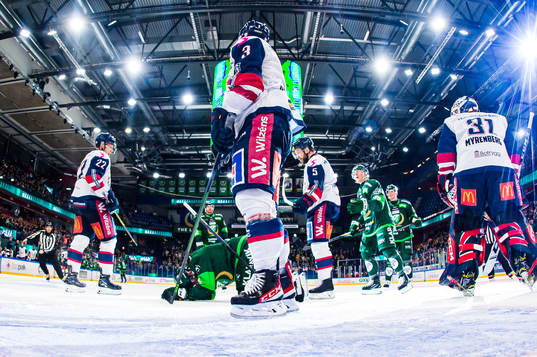 Linköpings Linus Hultström, Vilmos Gallo och målvakt