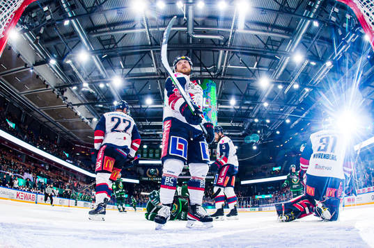 Linköpings Linus Hultström, Vilmos Gallo och målvakt
