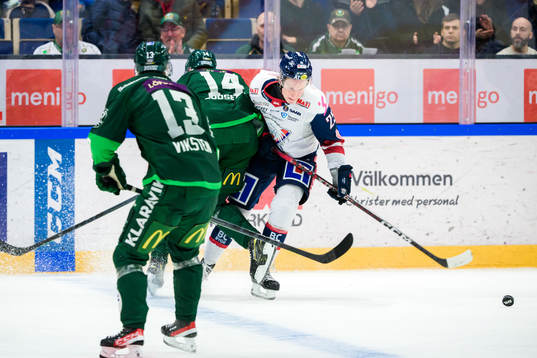 Färjestads Victor Ejdsell och Linköpings Filip Bystedt i