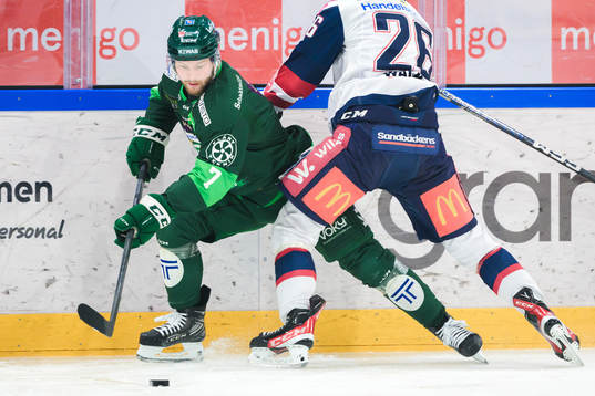 Färjestads Axel Bergkvist och Linköpings Fabian Wagner