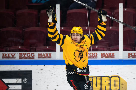 Skellefteås Pär Lindholm jublar