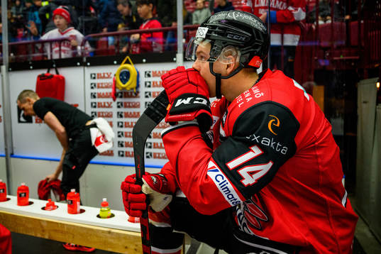 Malmö Redhawks Carl-Johan Lerby deppar