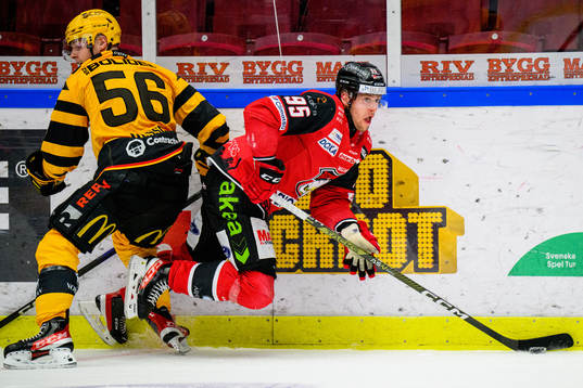 Skellefteås Anton Olsson och Malmö Redhawks Carl Persson