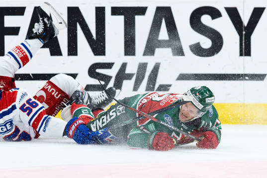 Oskarshamns Robin Norell och Frölundas Max Friberg