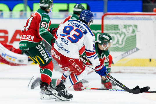Oskarshamns Cameron Brace skjuter 2-2