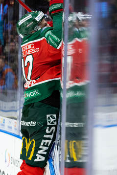 Frölundas Max Friberg jublar