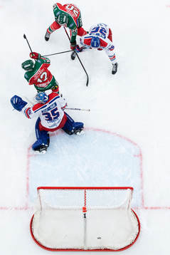 Frölundas Jacob Nilsson (ej i bild) skjuter 3-2 i mål