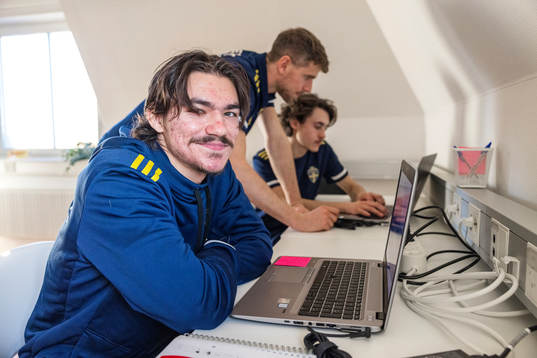 Emilio i projektet Reboot