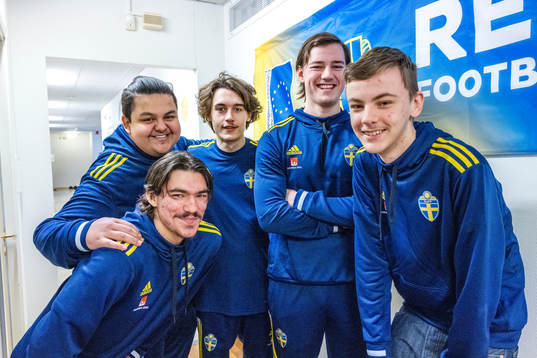 Emilio, Oliver, Noah, Simon och Simon i projektet Reboot