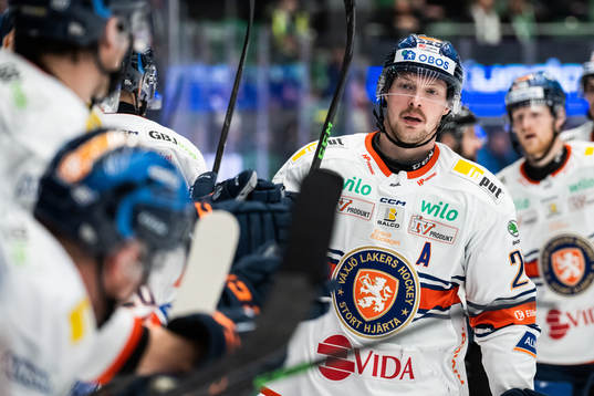 Växjös Martin Lundberg jublar
