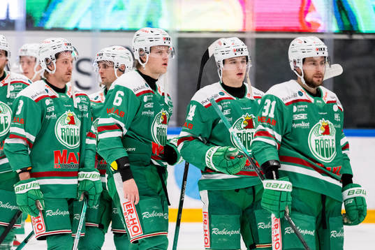 Rögles Linus Sandin, Tony Sund och Marco Kasper deppar