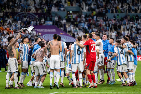 Players of Argentina celebrate