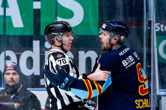 Djurgårdens Cameron Schilling reagerar på domslut