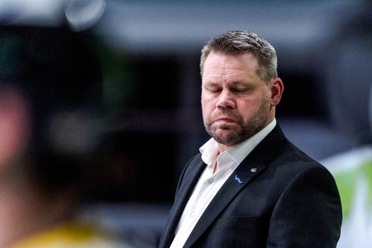 Östersunds tränare Kjell-Åke Andersson deppar