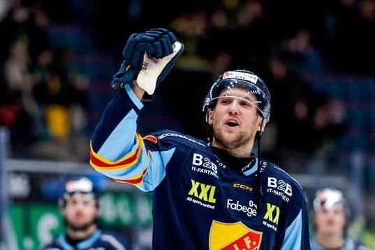 Djurgårdens Fredrik Forsberg jublar
