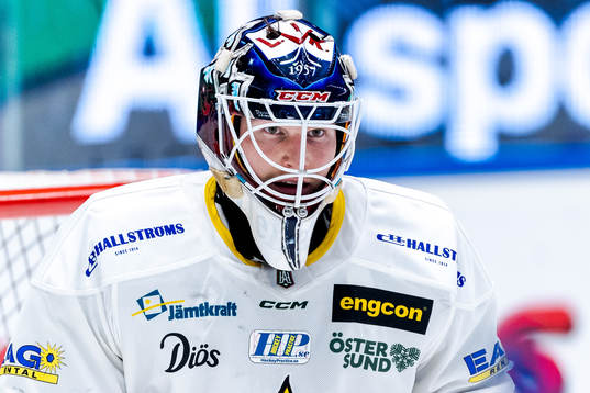 Östersunds målvakt Oliver Dackell