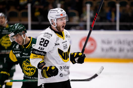 Västerås Lukas Zetterberg jublar