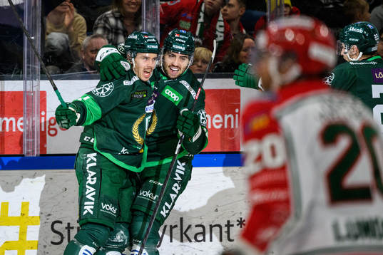 Färjestads Joakim Nygård och Remi Elie jublar