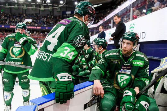 Färjestads Per Åslund deppar med lagkamrater
