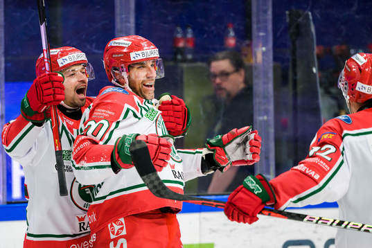 Frölundas Patrik Carlsson och Joel Lundqvist jublar