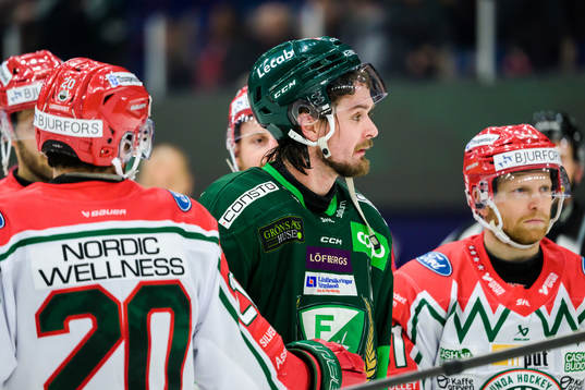 Färjestads Linus Johansson deppar