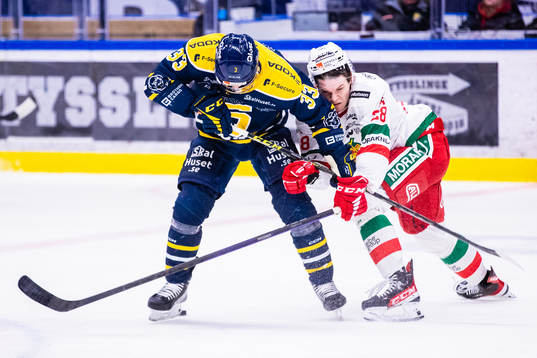 Södertäljes Filiph Engsund och Moras Jonathan Myrenberg
