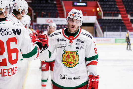 Moras Johan Persson jublar
