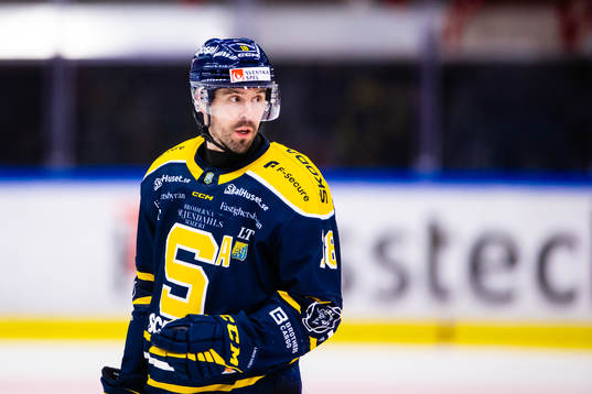 Södertäljes Linus Videll deppar