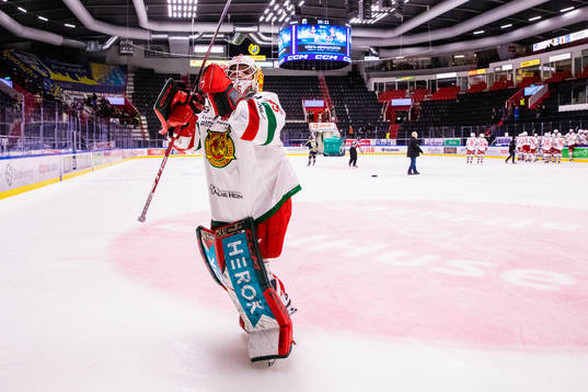Moras målvakt Andreas Ljunggren jublar