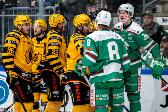 Skellefteås Rickard Hugg och Jonathan Johnsson och Rögles