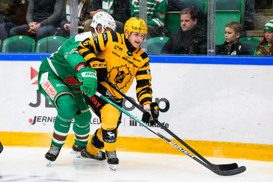 Rögles Adam Edström och Skellefteås Måns Forsfjäll