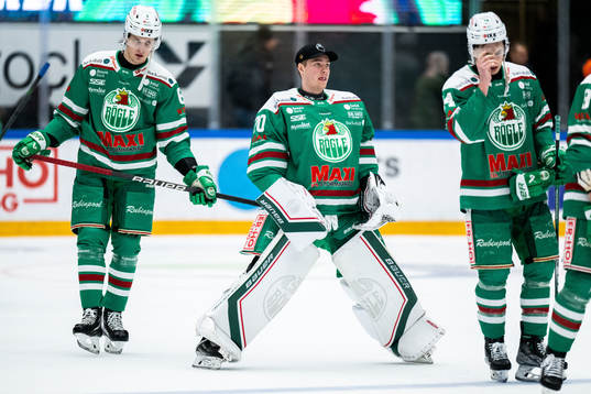 Rögles Tony Sund, målvakt Calle Clang och Marco Kasper