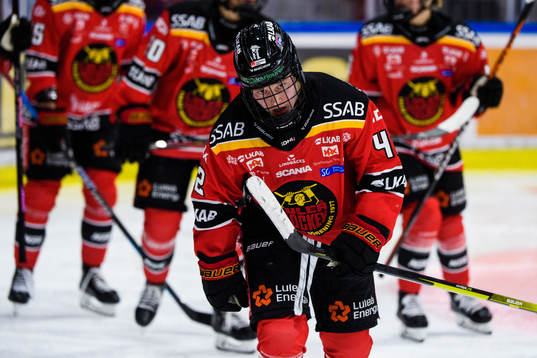 Luleås Viivi Vainikka jublar