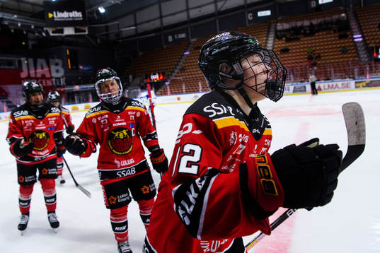 Luleås Viivi Vainikka jublar