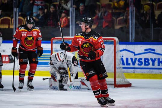 Luleås Jonas Berglund jublar