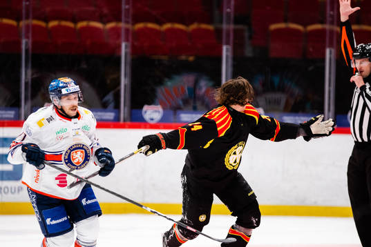 Brynäs Hannes Björninen reagerar